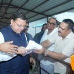 मुख्यमंत्री पुष्कर सिंह धामी ने सुनीं जनसमस्याएं, अधिकारियों को त्वरित समाधान के दिए निर्देश