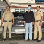 स्टंट करना युवक को पड़ा भारी, वाहन के सनरूफ से बाहर निकलकर लापरवाही से वाहन चलाकर हुडदंग करने वाले 1 युवक को किया गिरफ्तार