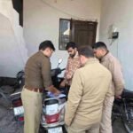संदिग्धों की तलाश हेतु फिर चला दून पुलिस का सत्यापन अभियान,  पटेलनगर क्षेत्र मे पुलिस द्वारा वृहद स्तर पर चलाया सत्यापन अभियान